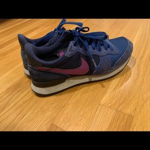 nike sneakers